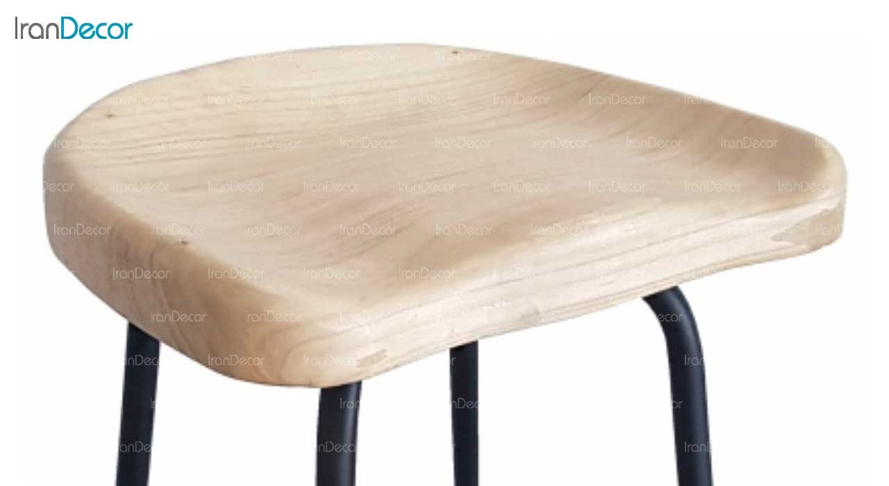 عکس جزییات چهارپایه فلزی نهال سان مدل پلیکان با نشیمن چوبی فرم دار